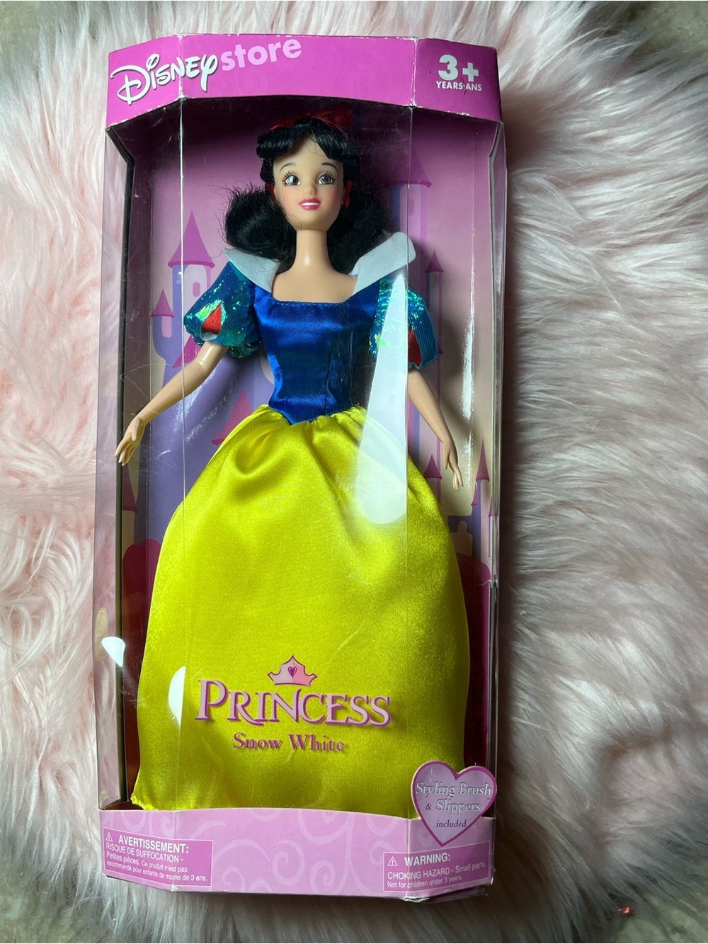 Disney Snow White Doll - Blue, Yellow, Red